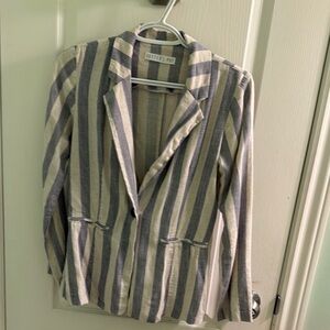 ❤️Grey and Cream striped Blazer❤️
